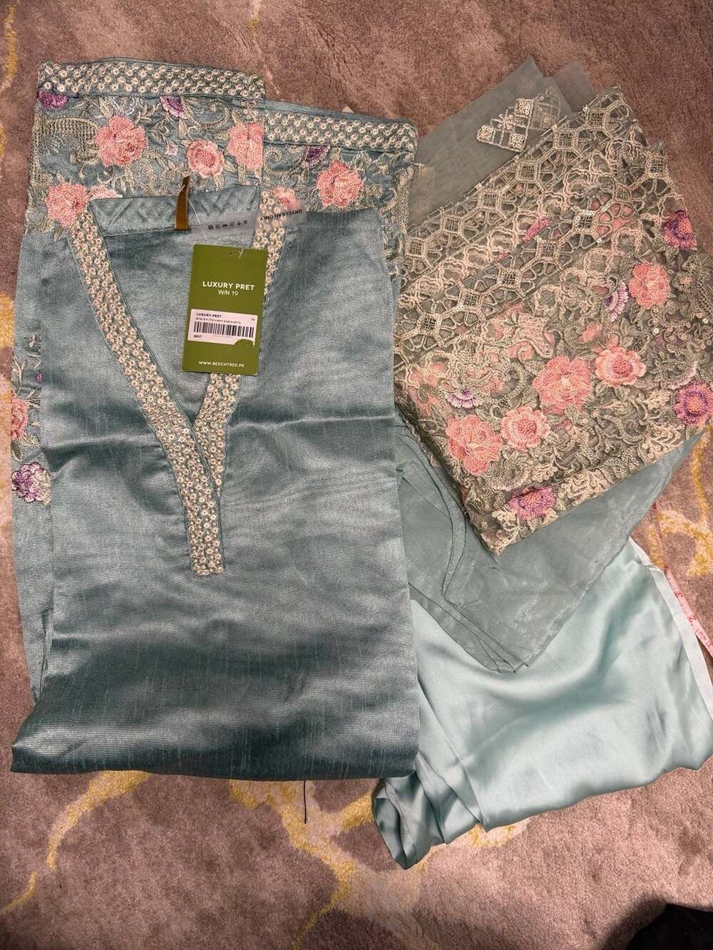 Beach tree Pakistani Indian embroidered women suits dress size 14 New with tags